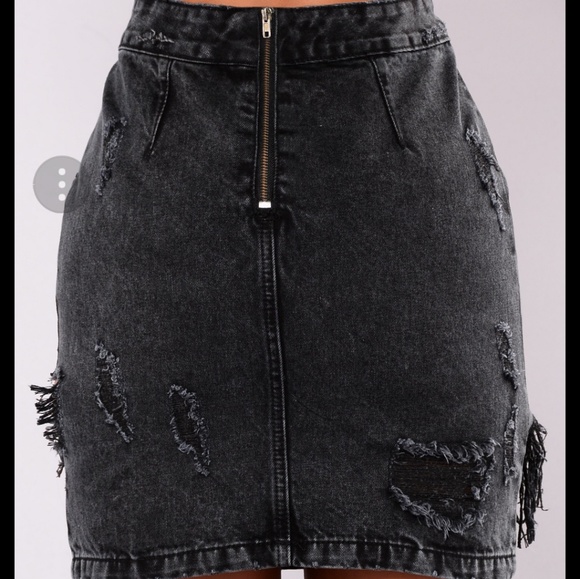 NEW Black Mini Skirt - Picture 3 of 6